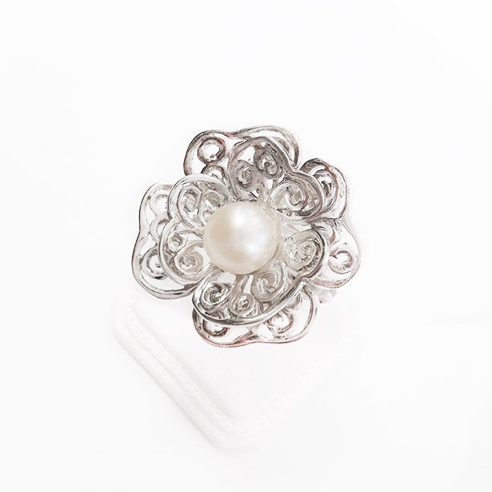 Сребърен пръстен gentle pearl